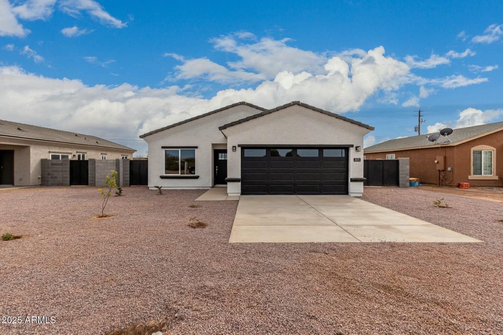 Photo of 3215 W Sueno Drive, Eloy, AZ 85131 (MLS # 6809154)