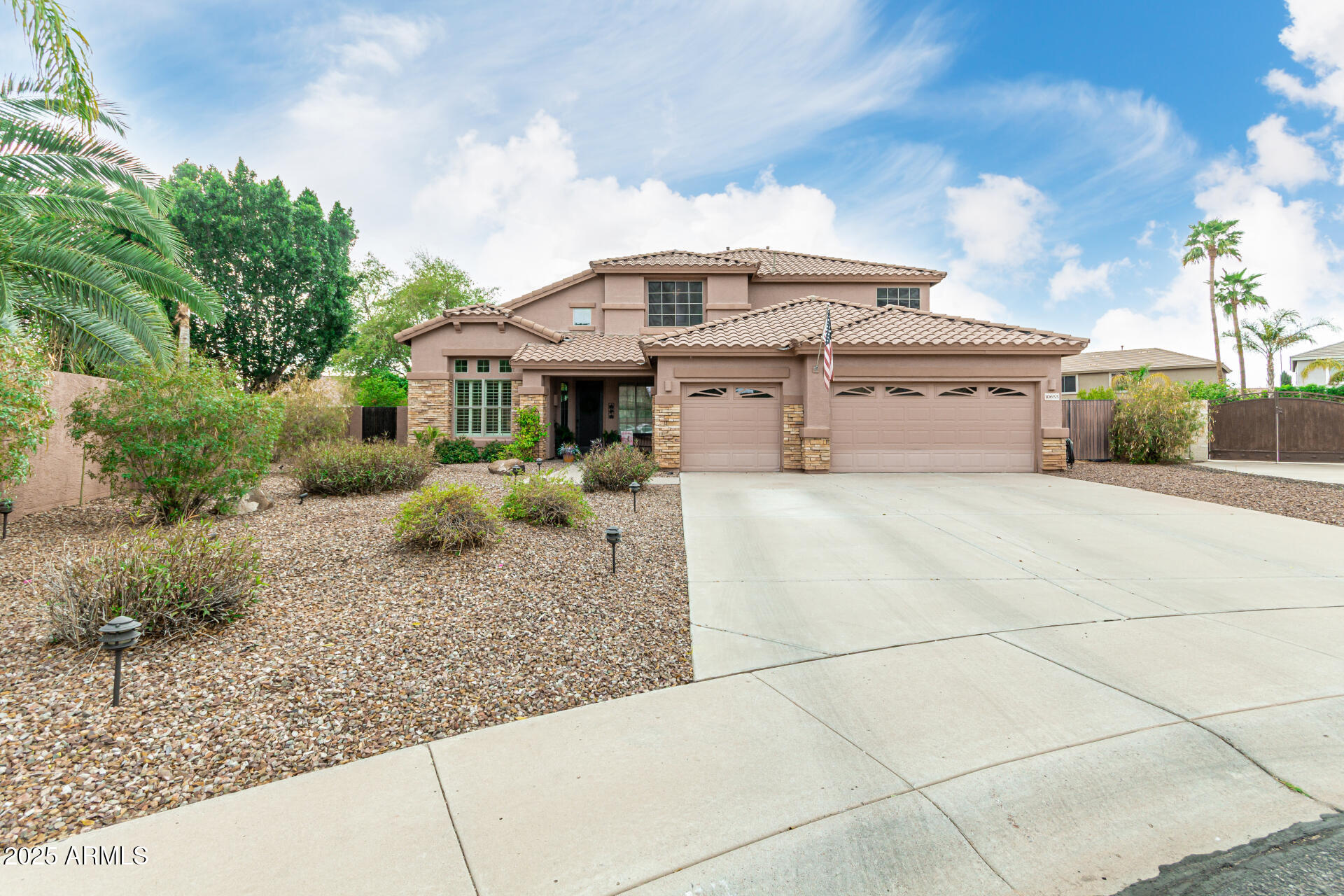10653 E LINDNER Circle