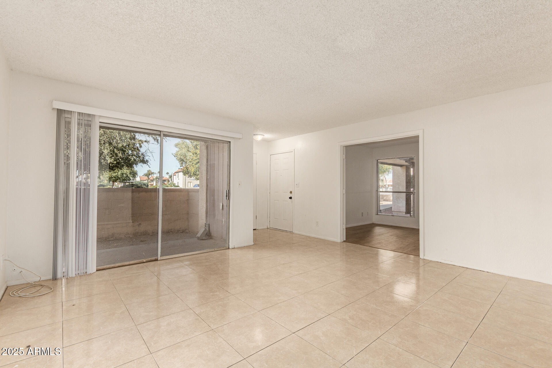 4608 W MARYLAND Avenue 114