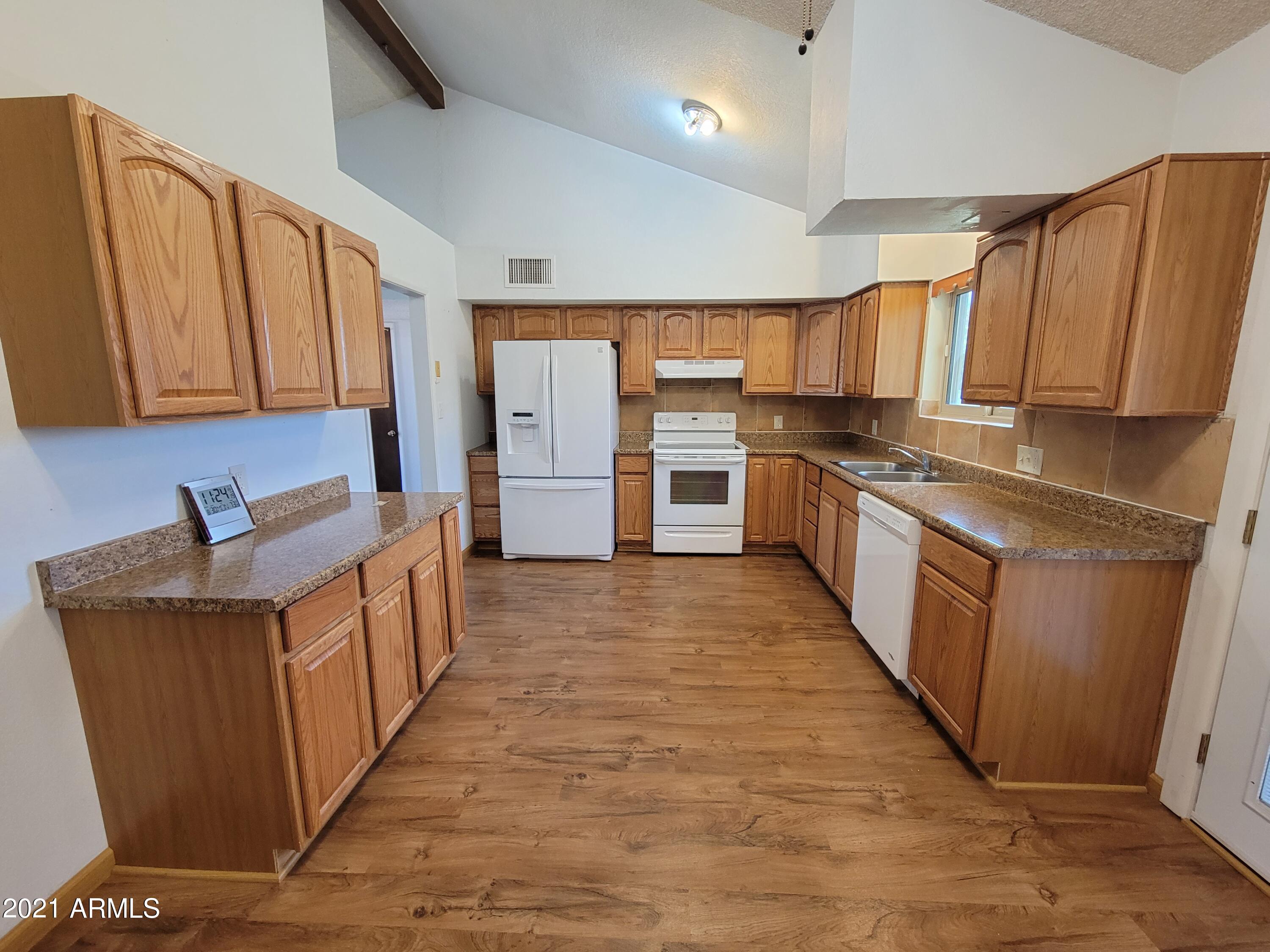 THE MEADOWS - Residential
