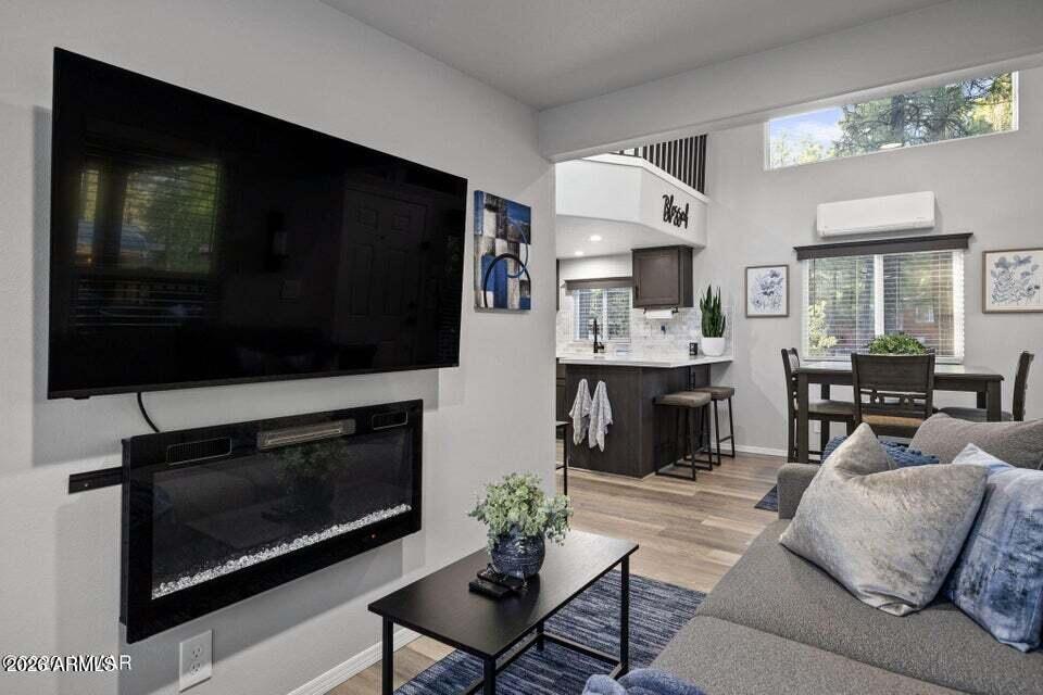 MOUNTAIN LODGES UNIT 3 - Residential