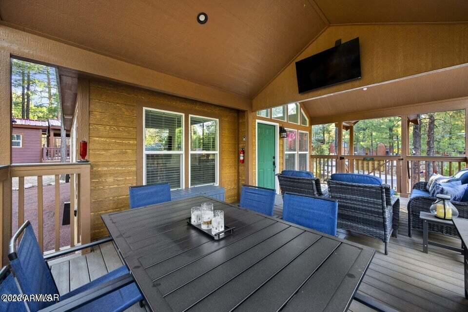 MOUNTAIN LODGES UNIT 3 - Residential