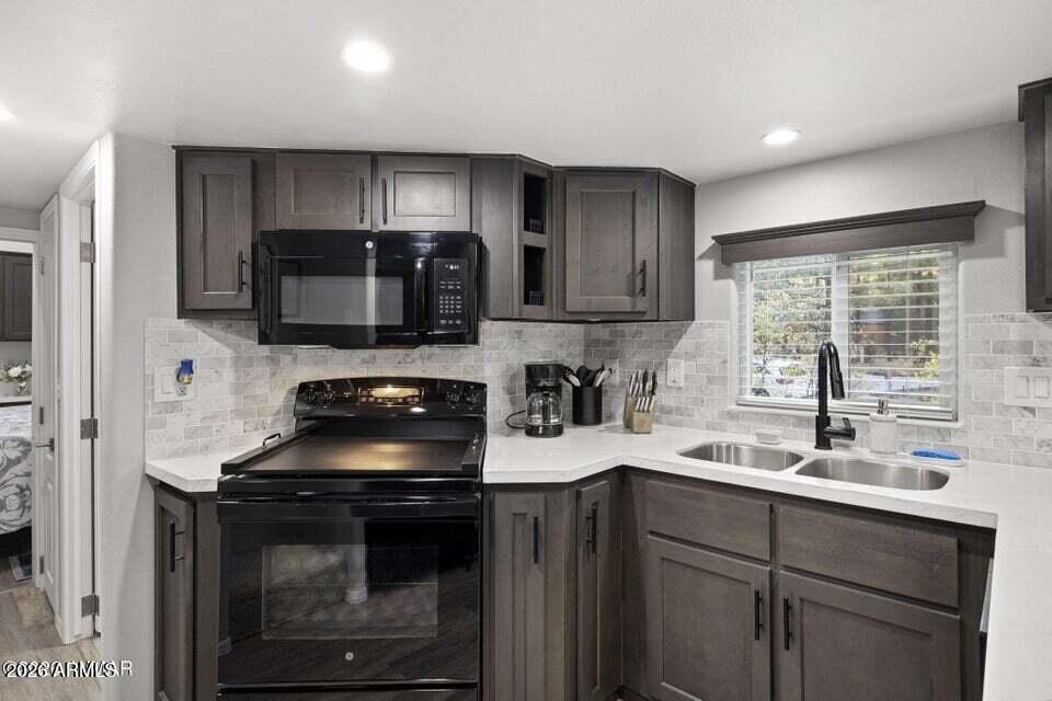 MOUNTAIN LODGES UNIT 3 - Residential