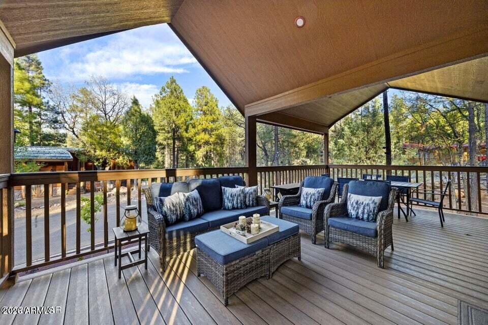 MOUNTAIN LODGES UNIT 3 - Residential