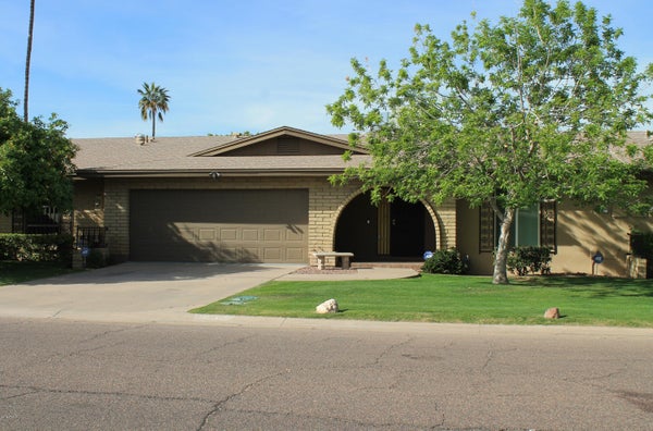 1016 E ROSE LN, PHOENIX, AZ 85014 - Image 4c1137dcf876879b375e5a14c80cdb8f/4072393765