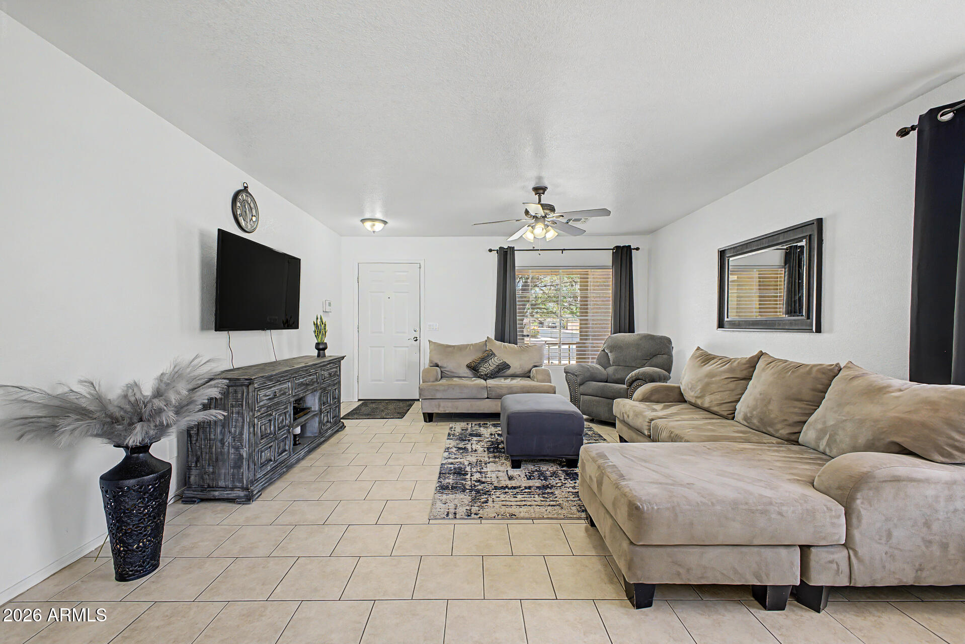 3422 W GLASS Lane
