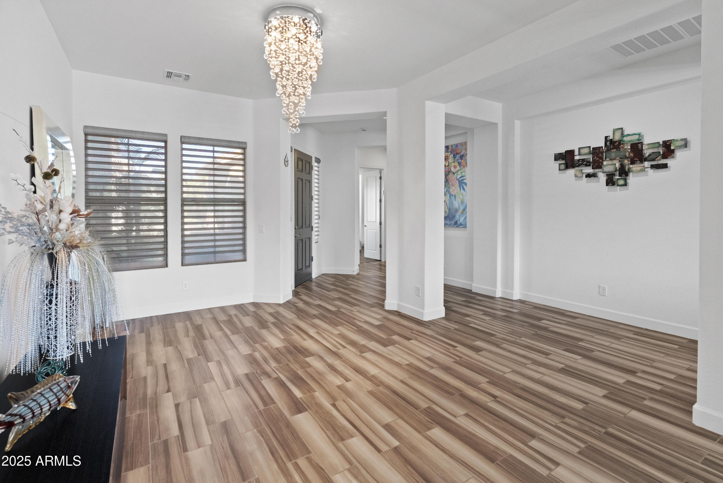 5433 E Barwick Drive