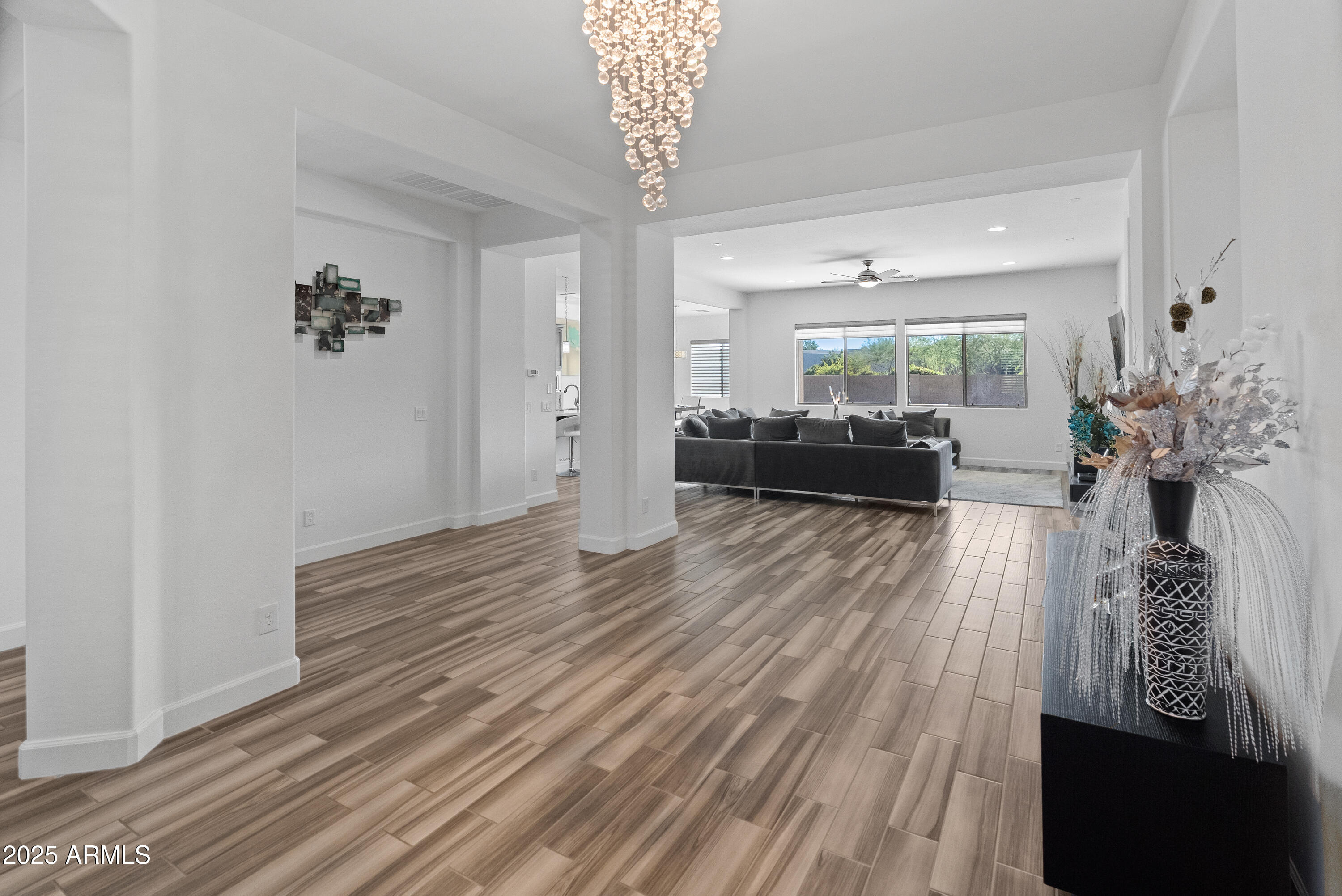 5433 E Barwick Drive