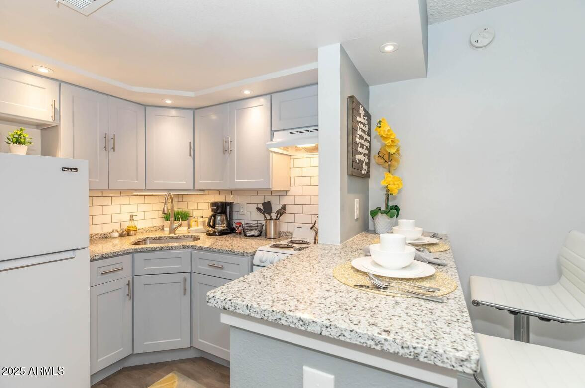 2936 E Indian School Road 1