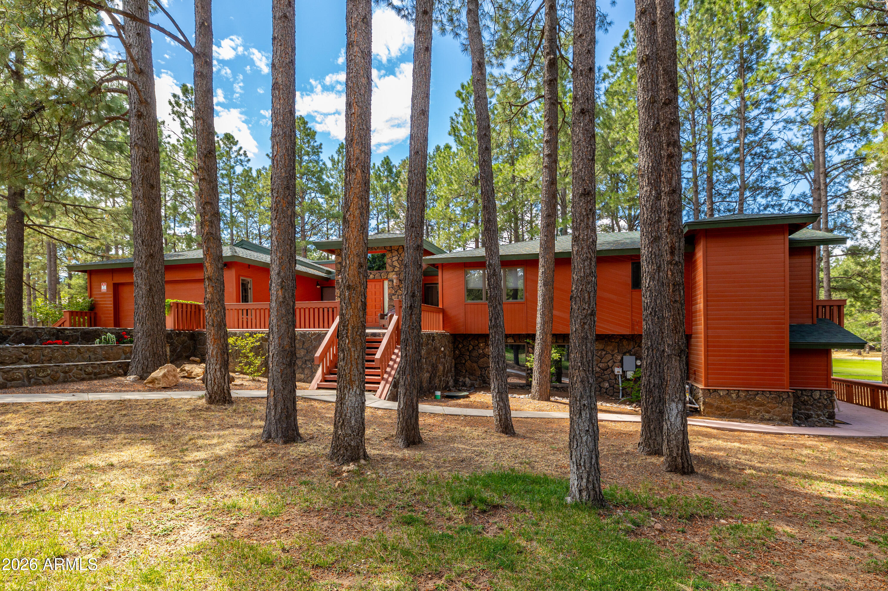 1407 N MARIPOSA Road