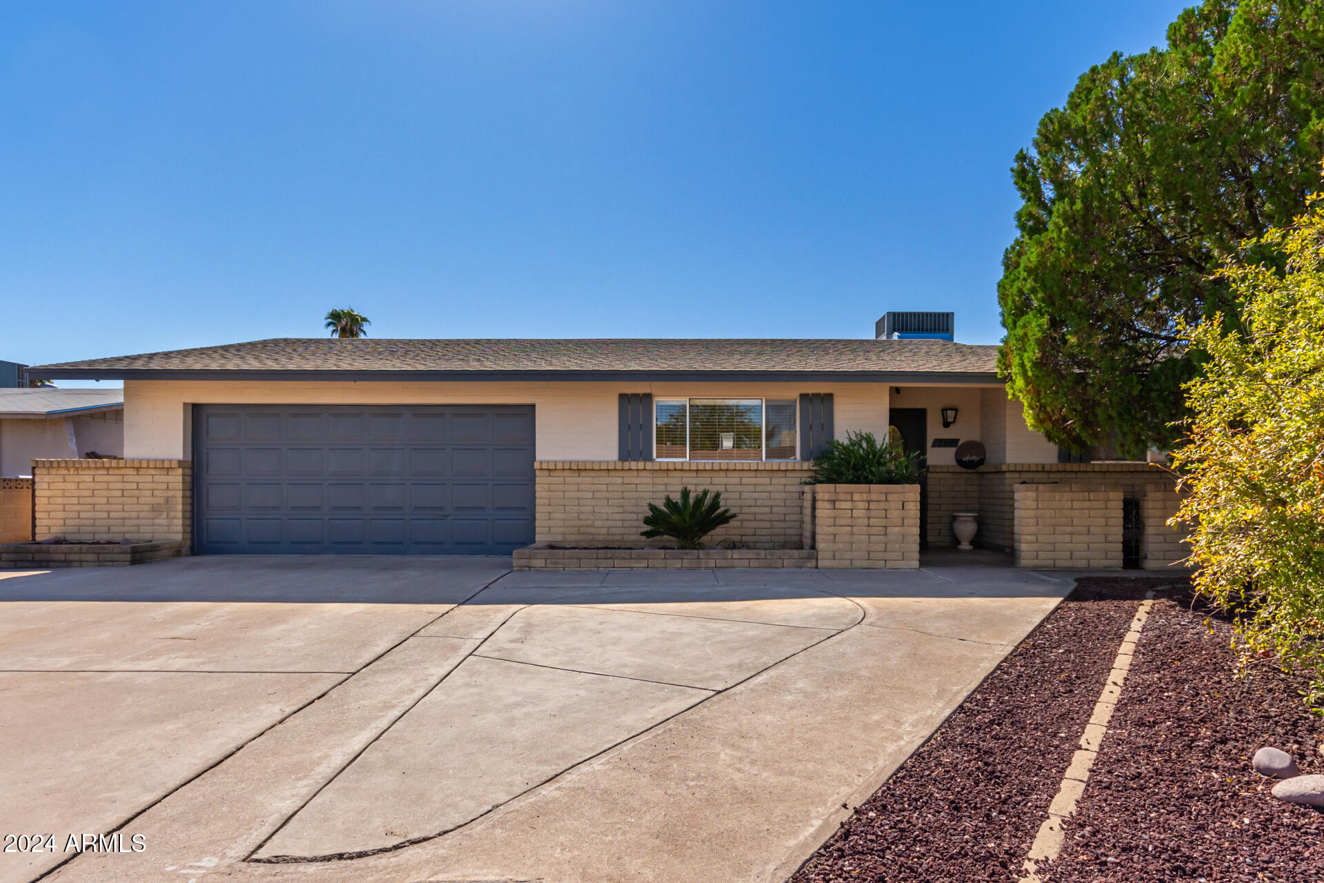2311 W DEL ORO Circle