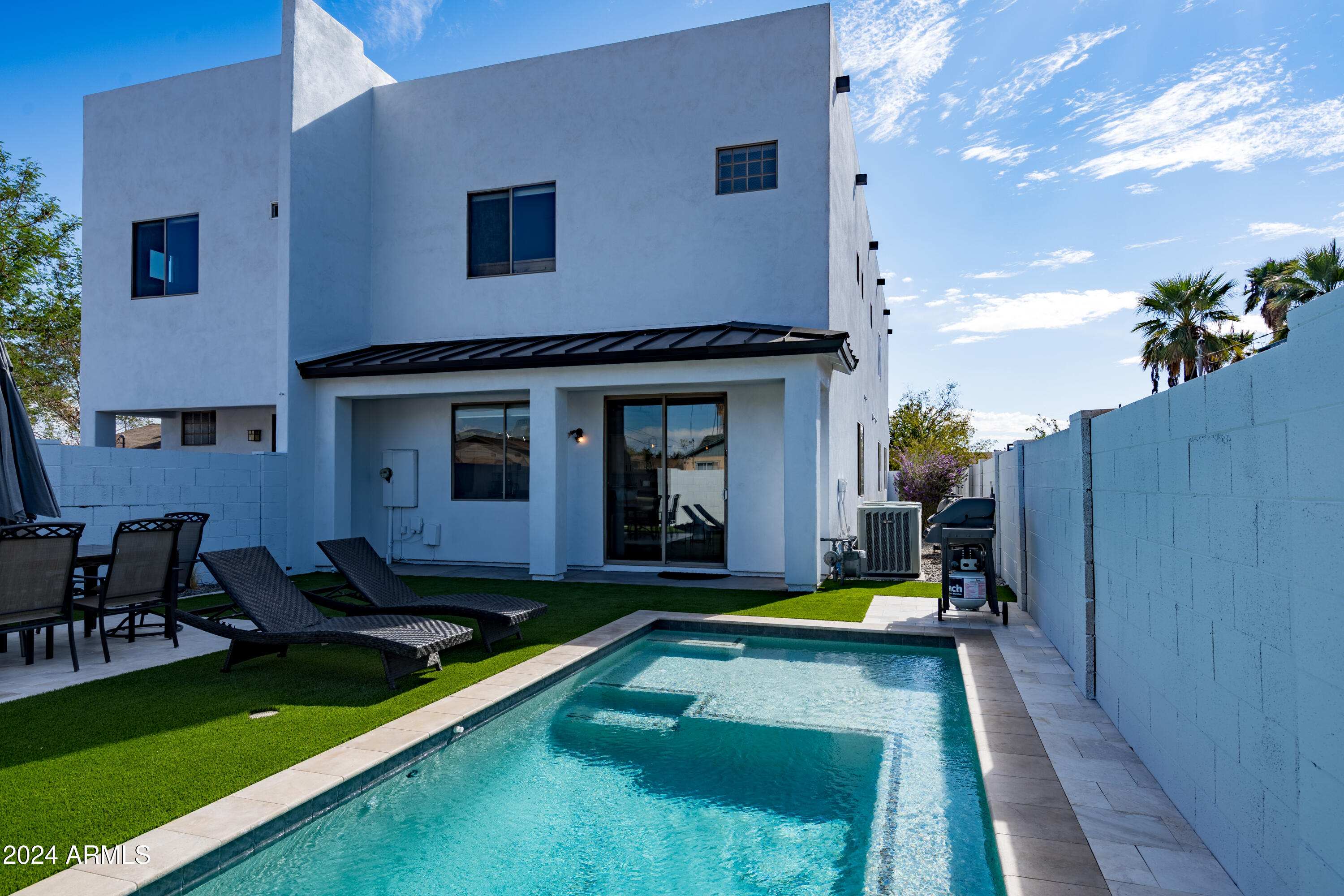 1016 E Tempe Drive