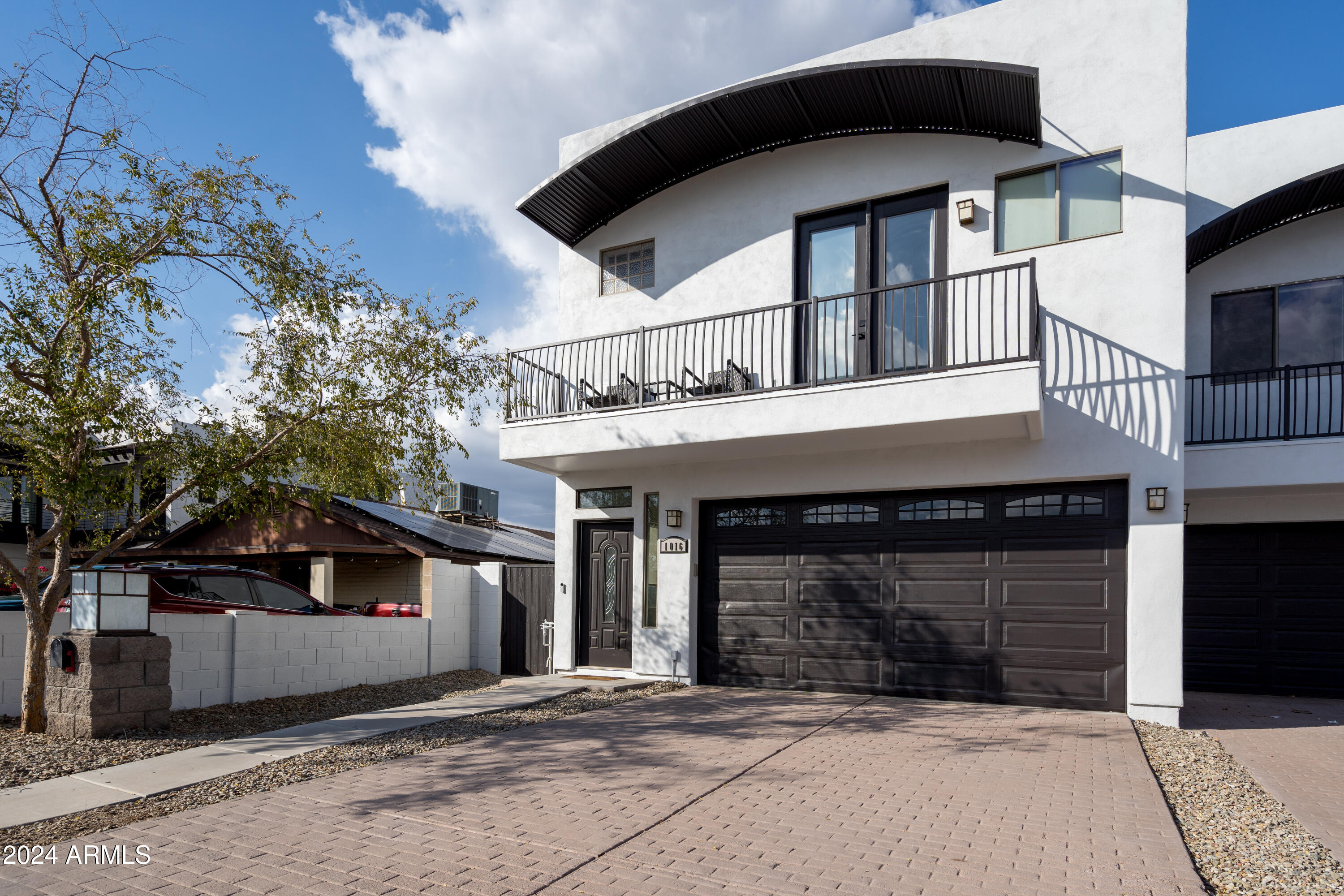 1016 E Tempe Drive