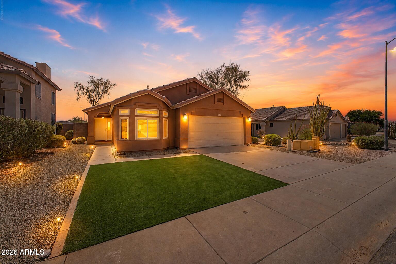 2123 E ROCKWOOD Drive