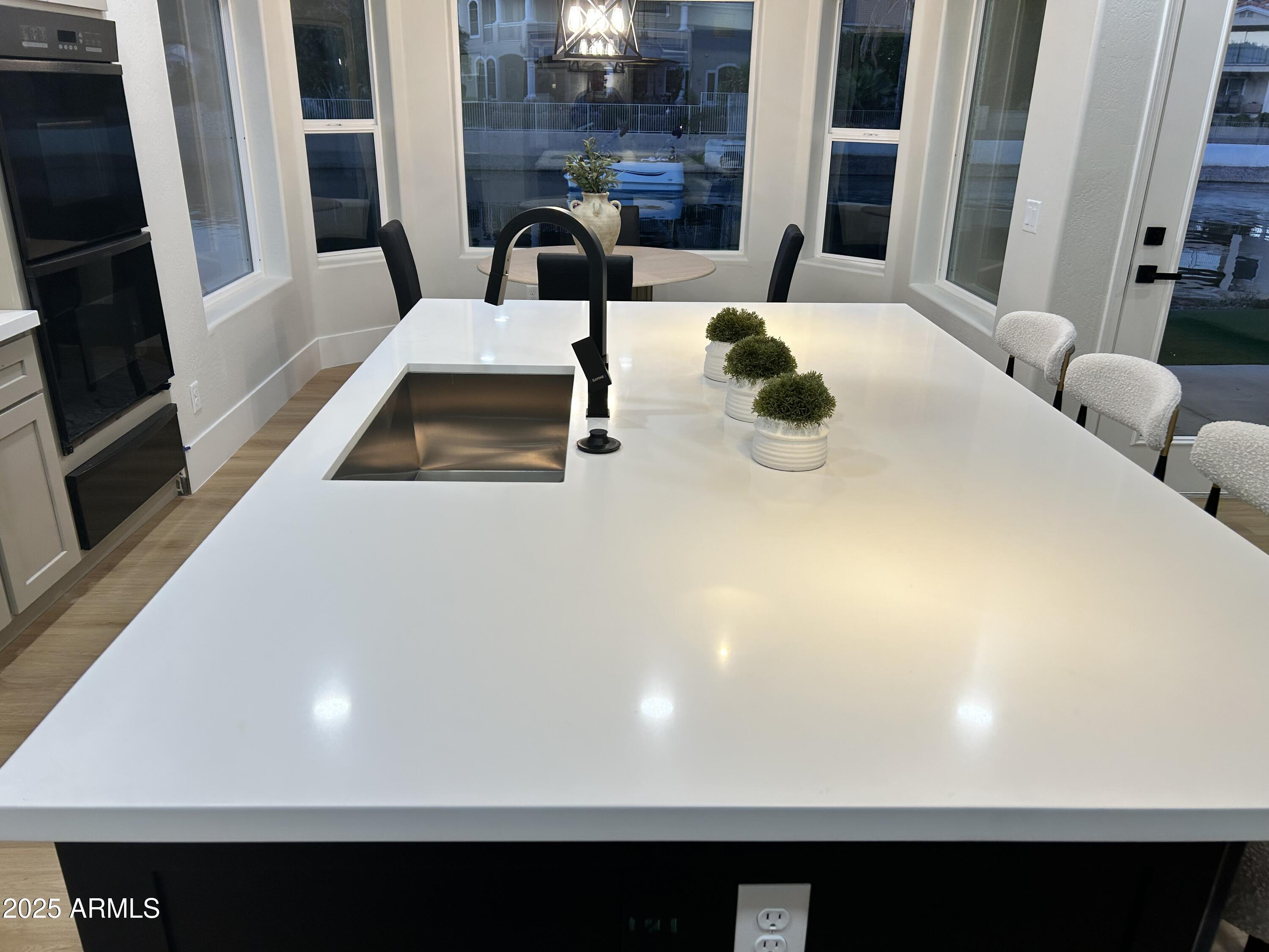 5286 W LONE CACTUS Drive