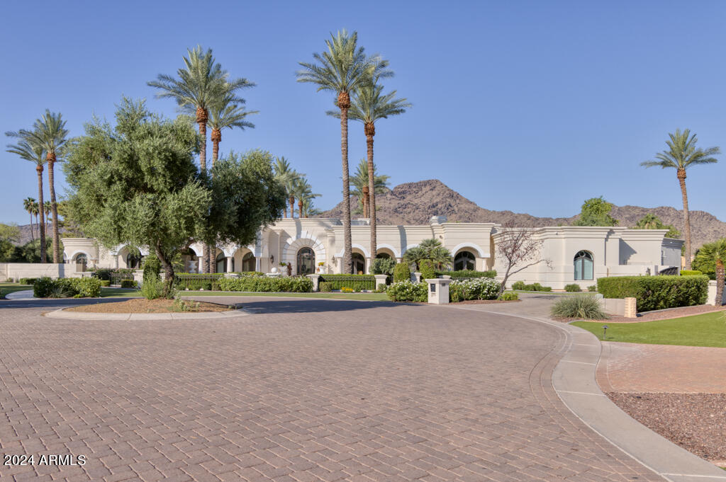 6347 E ROYAL PALM Road