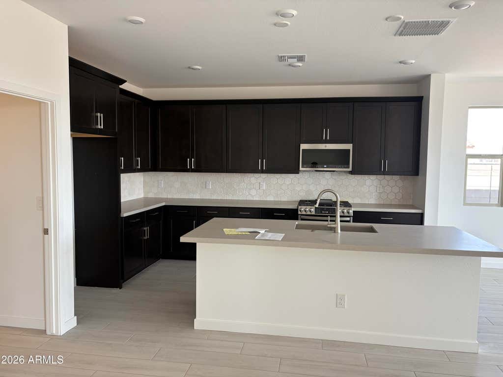 Photo of 18213 W Pioneer Street, Goodyear, AZ 85338 (MLS # 7056079)