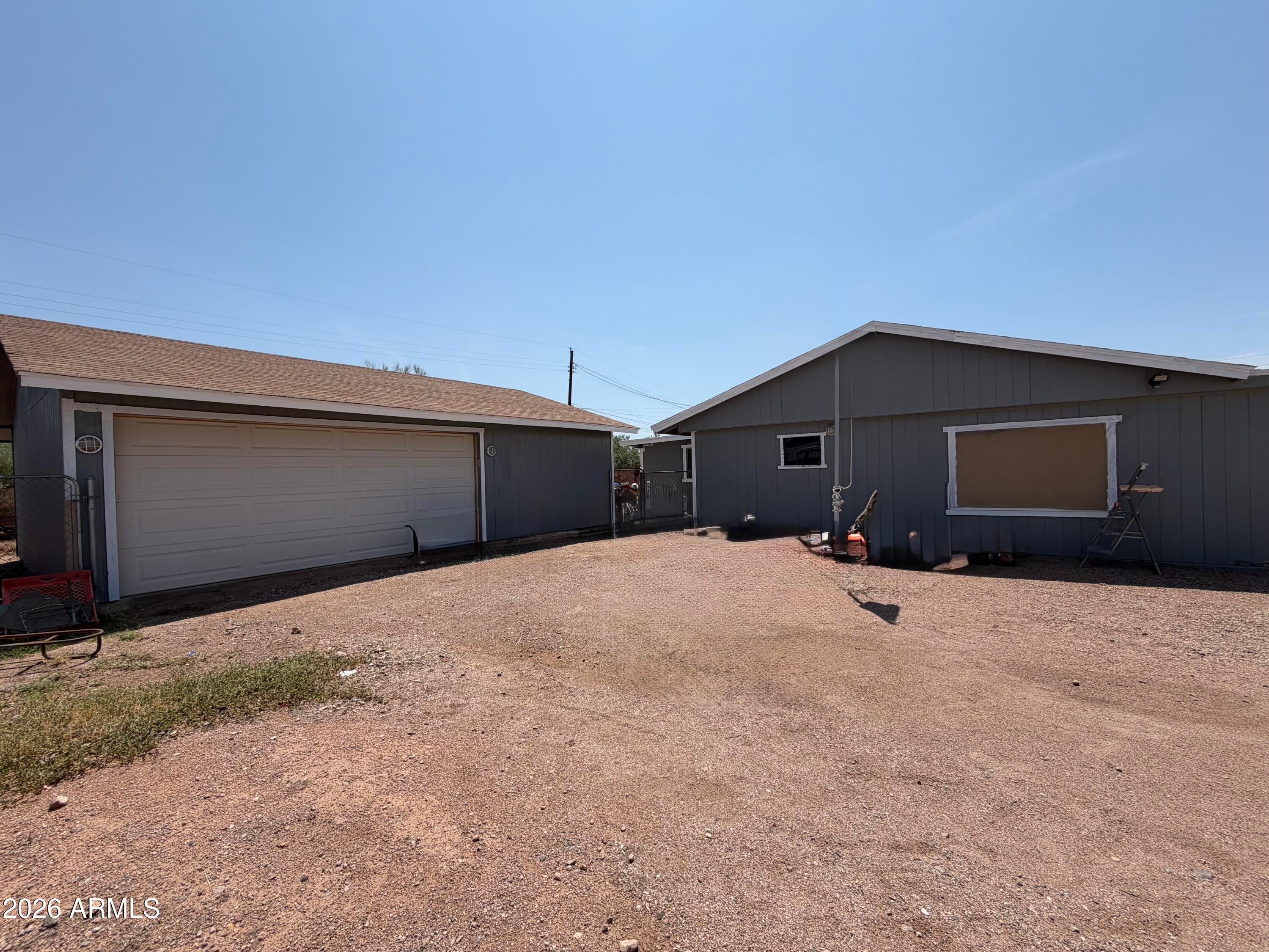 1089 S WARNER Drive