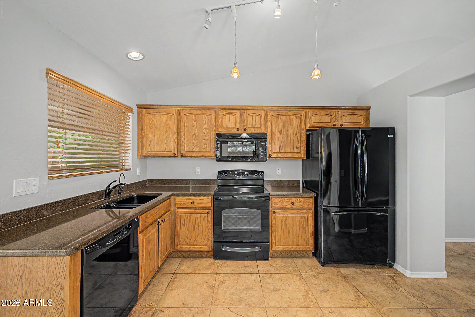 2591 E SANTA MARIA Drive