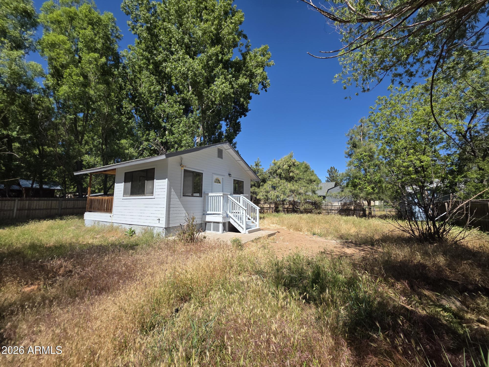 Unsubdivided Straw S of Fossil Creek - Residential