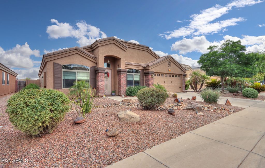 Photo of 1679 E Angelica Drive, Casa Grande, AZ 85122 (MLS # 6920570)