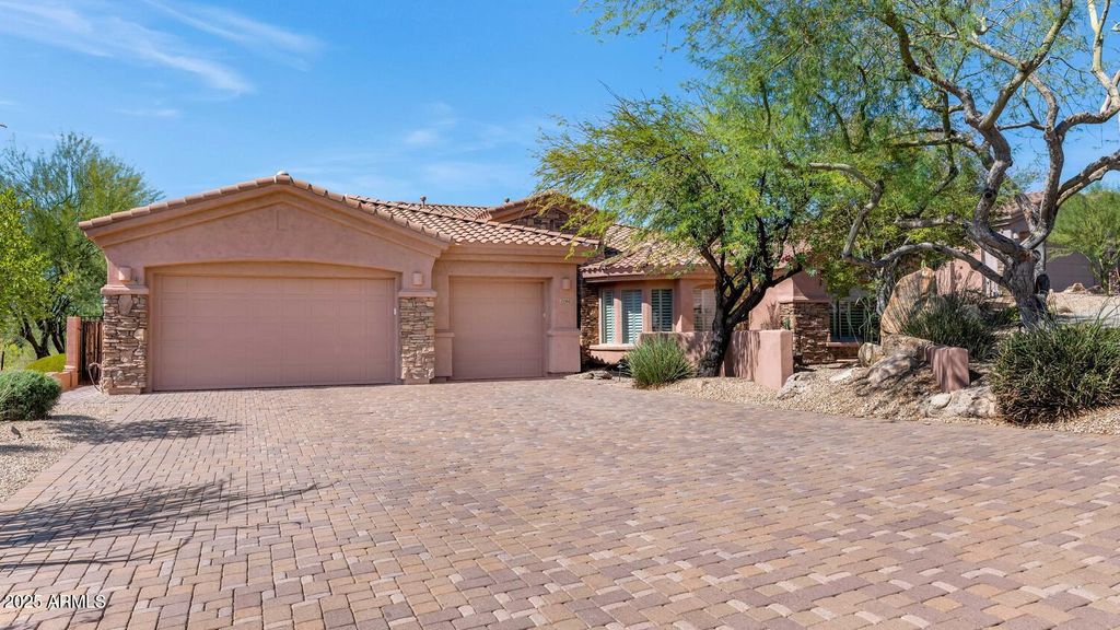 Photo of 27562 N 83rd Glen, Peoria, AZ 85383 (MLS # 6926975)