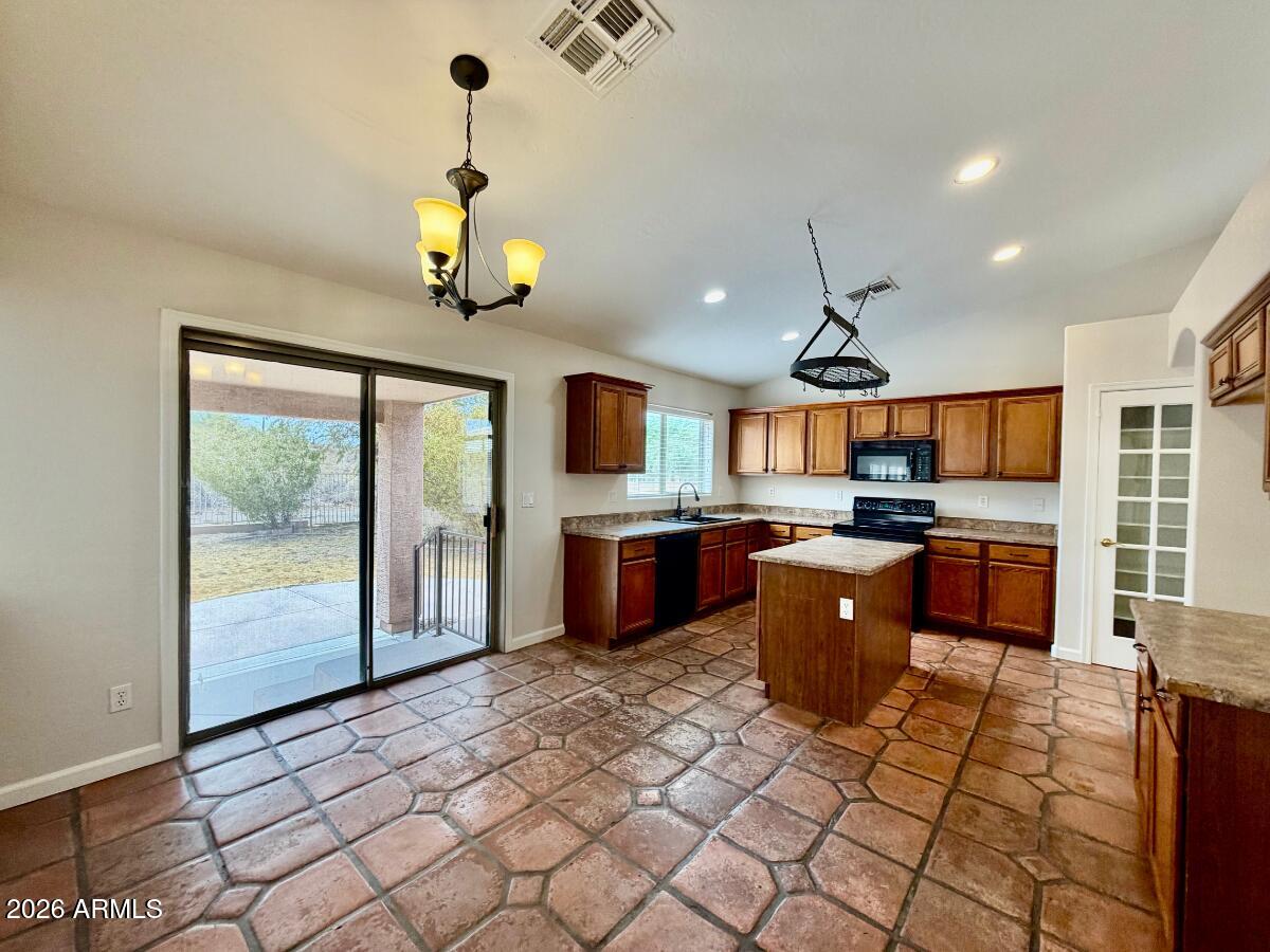 6423 W VILLA LINDA Drive