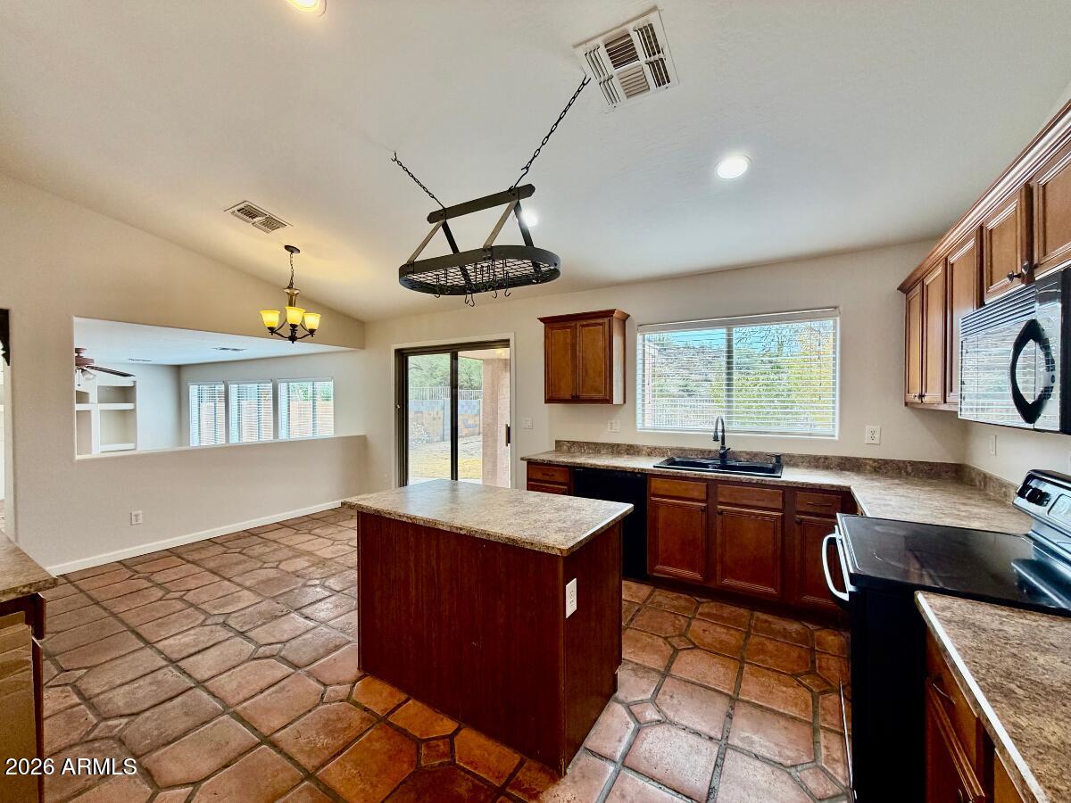 6423 W VILLA LINDA Drive