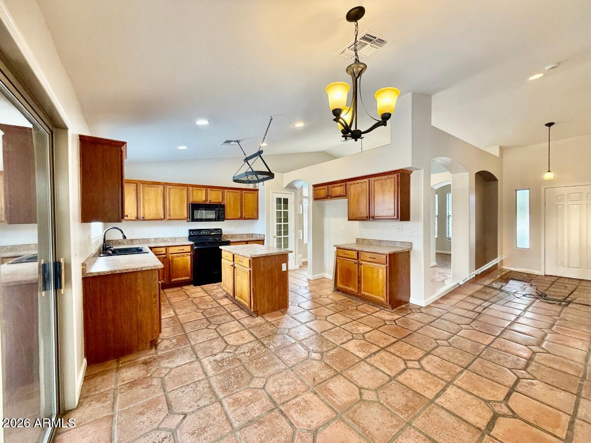 6423 W VILLA LINDA Drive