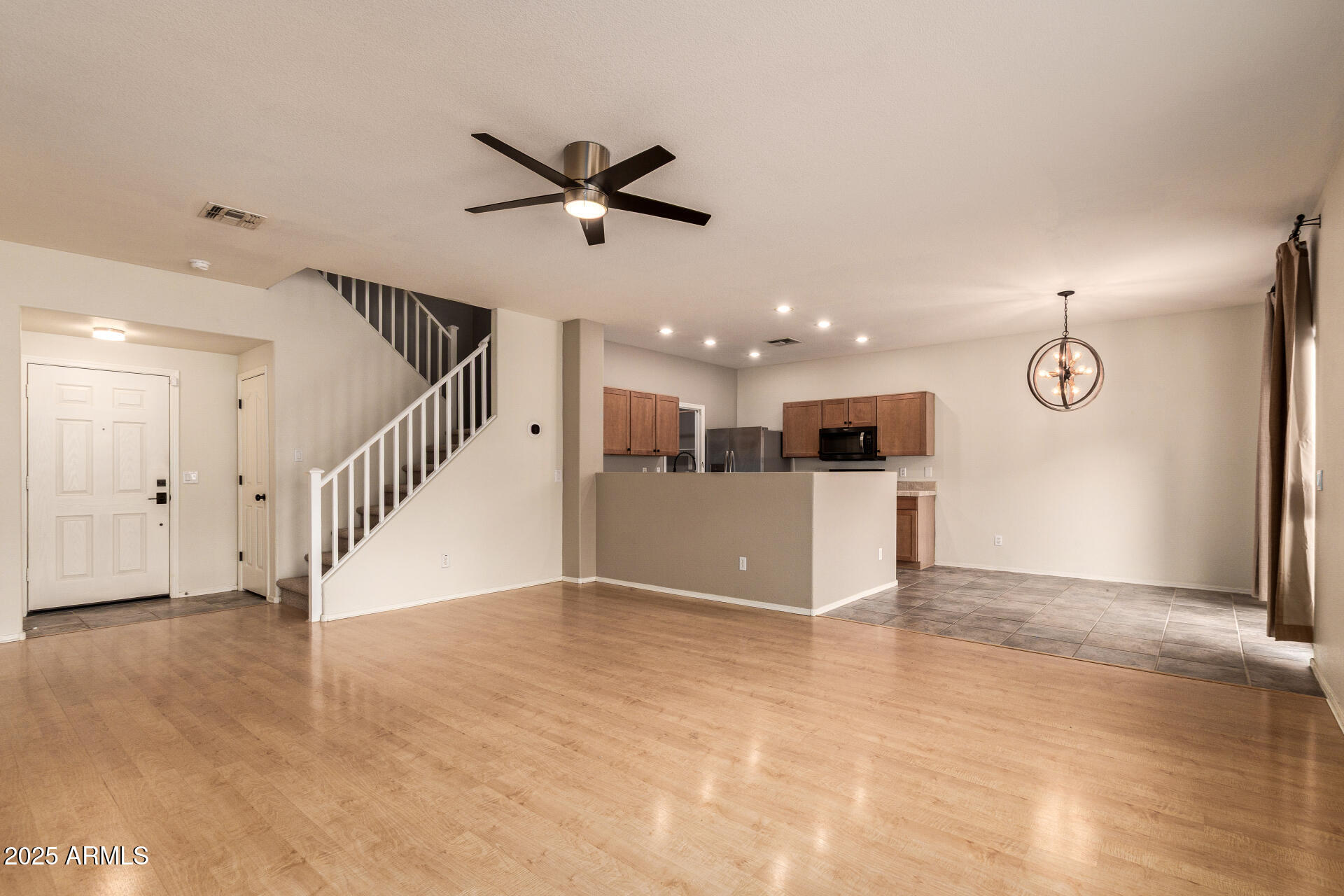 3122 W MOLLY Lane