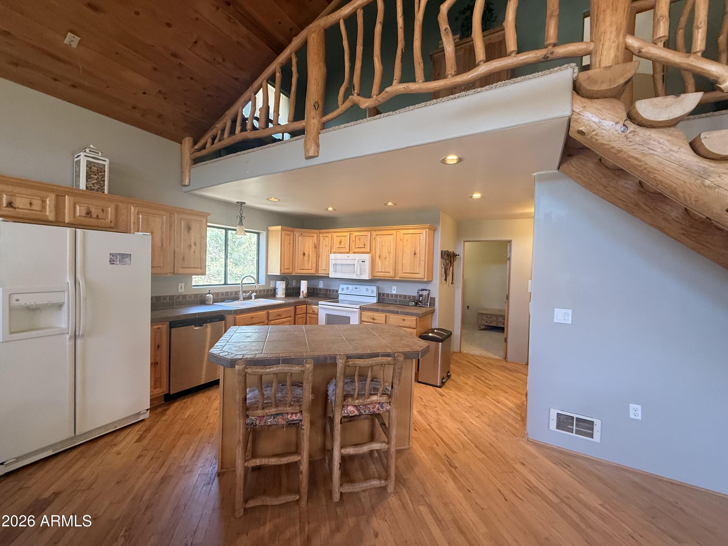 23570 S HUMMINGBIRD Lane