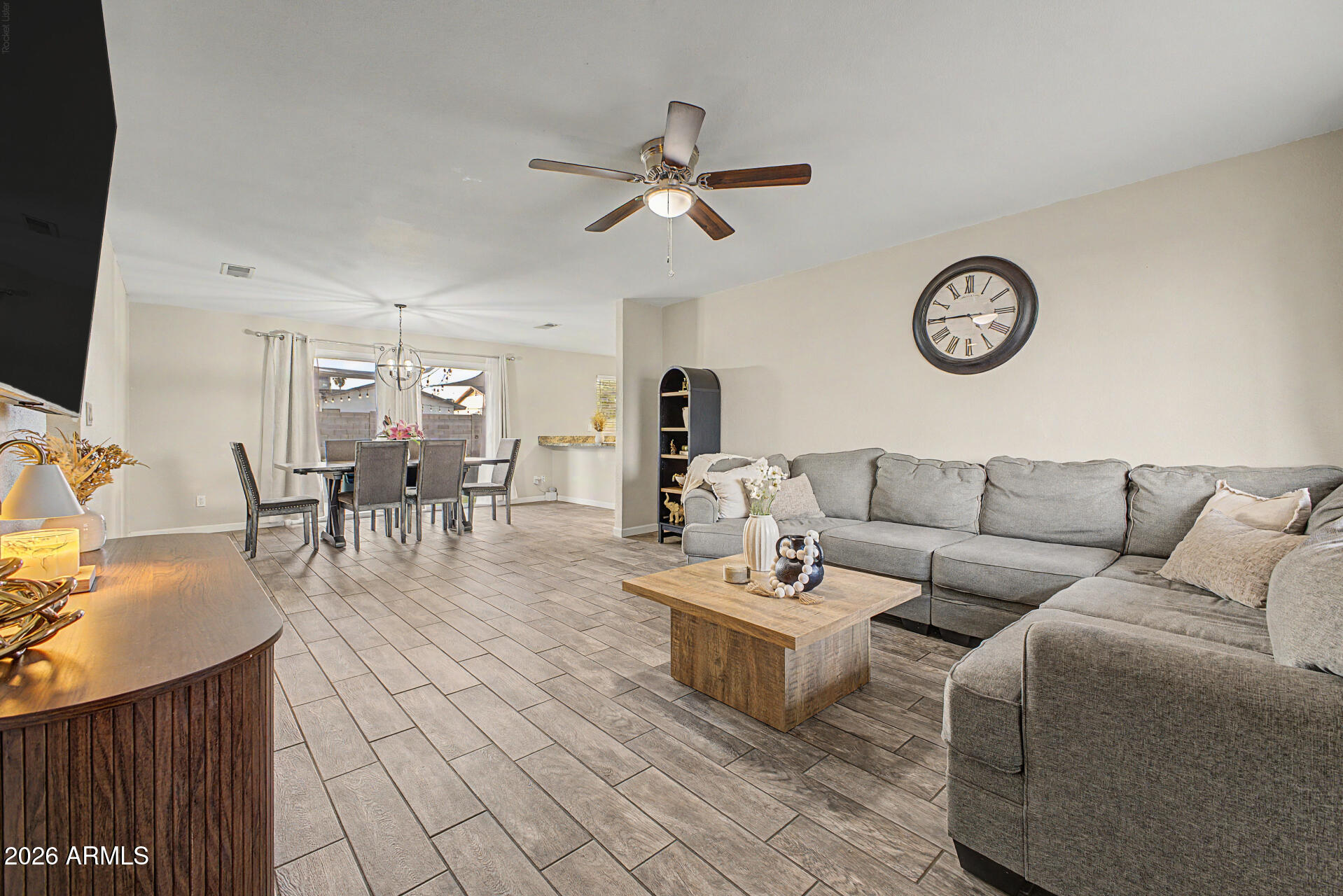 3348 E ANDERSON Drive