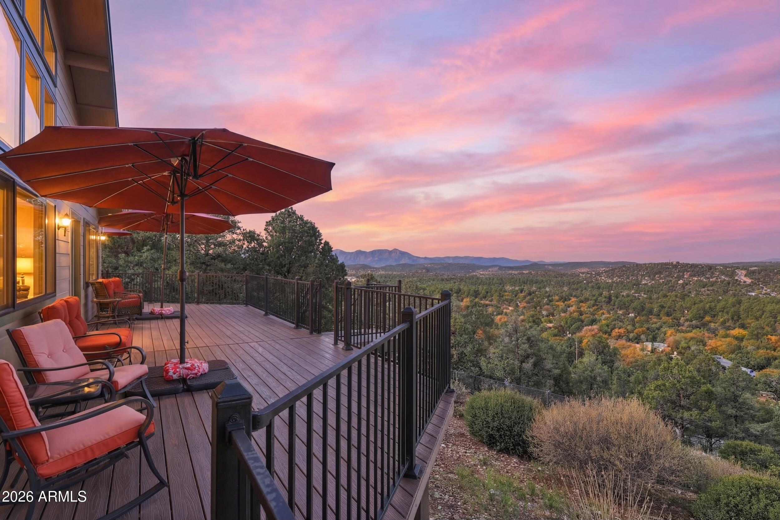 1002 N HILLCREST Drive