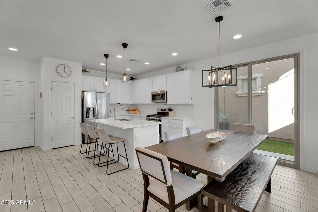 Photo of 1719 S 82nd Place, Mesa, AZ 85209 (MLS # 6952125)