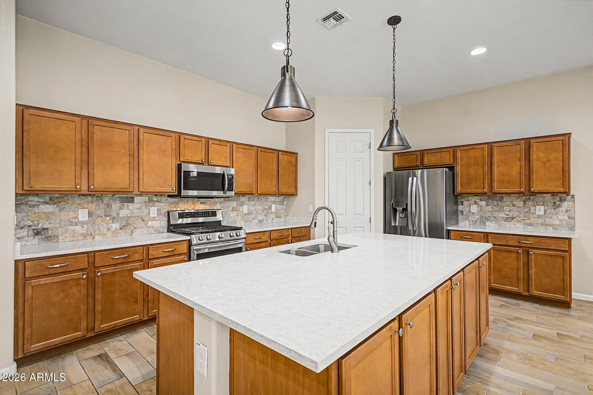 3535 E WALNUT Road