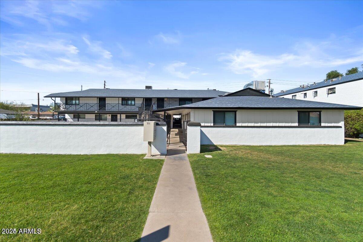 502 E Mariposa Street Apt 101