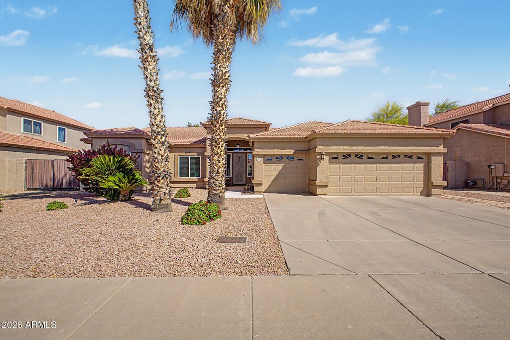 Photo of 215 N Starboard Drive, Gilbert, AZ 85234 (MLS # 7032807)