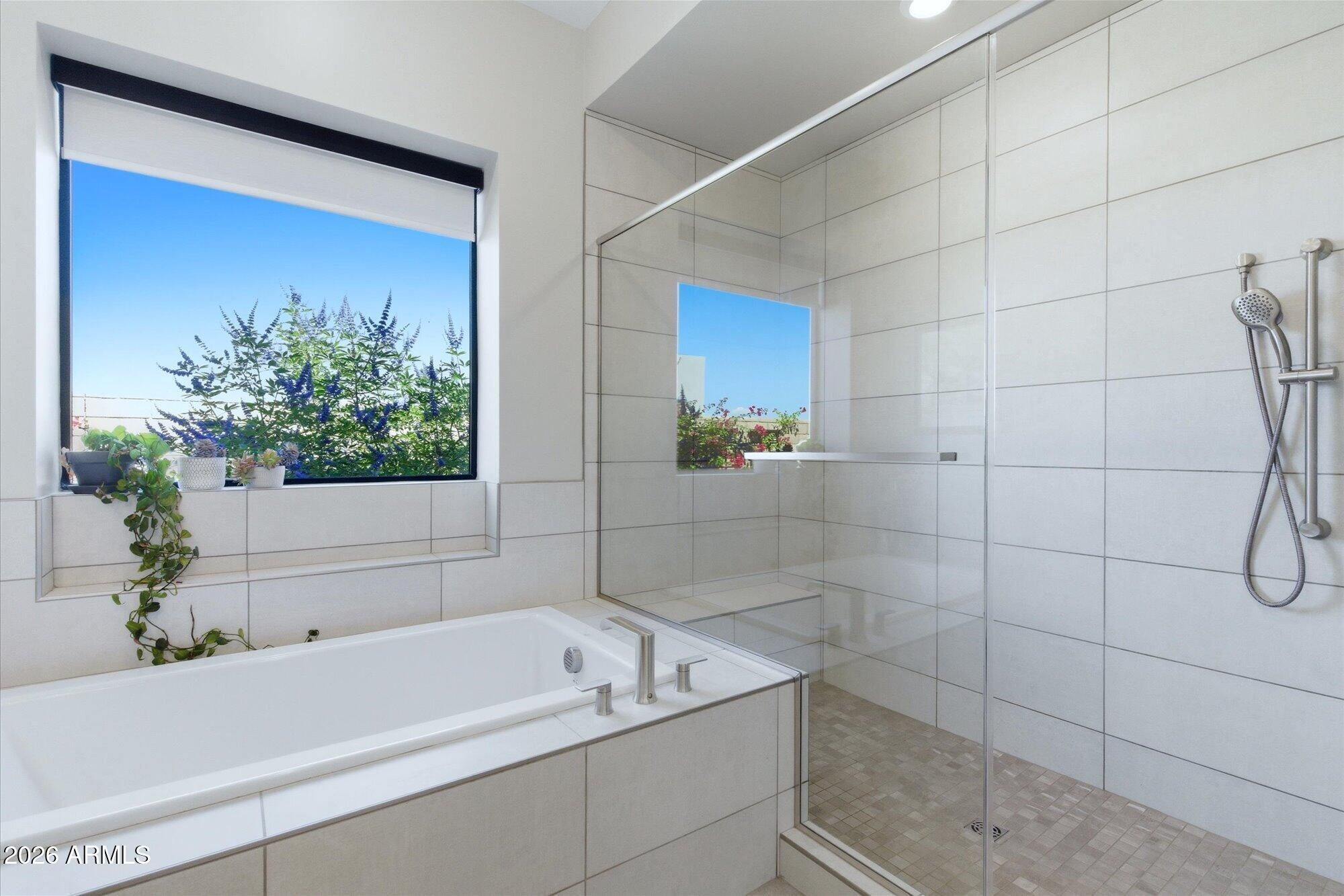 Scottsdale, Arizona, 85255, United States, 3 Bedrooms Bedrooms, ,4 BathroomsBathrooms,Residential,Active,2045530
