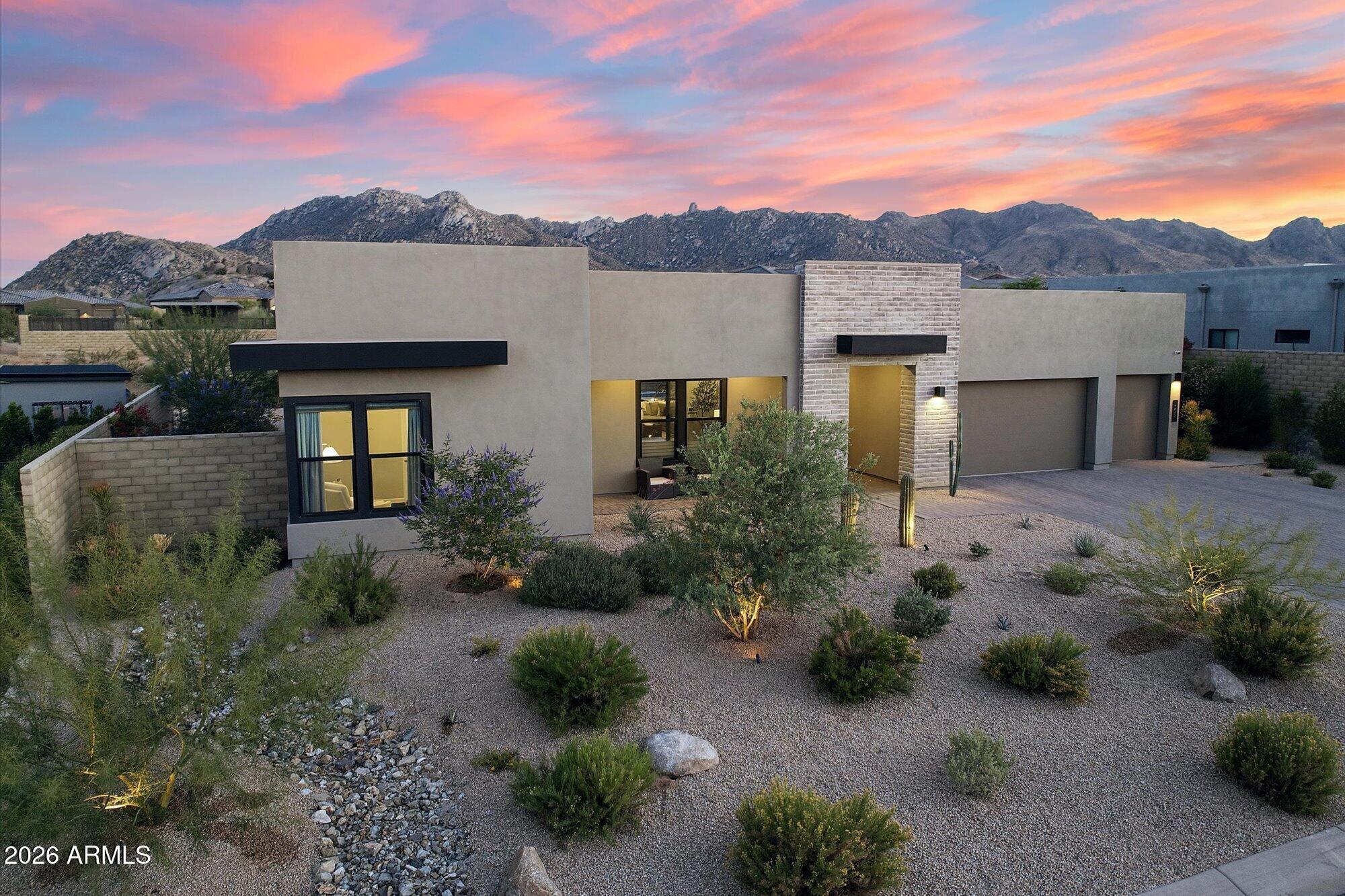 13081 E JUAN TABO Road