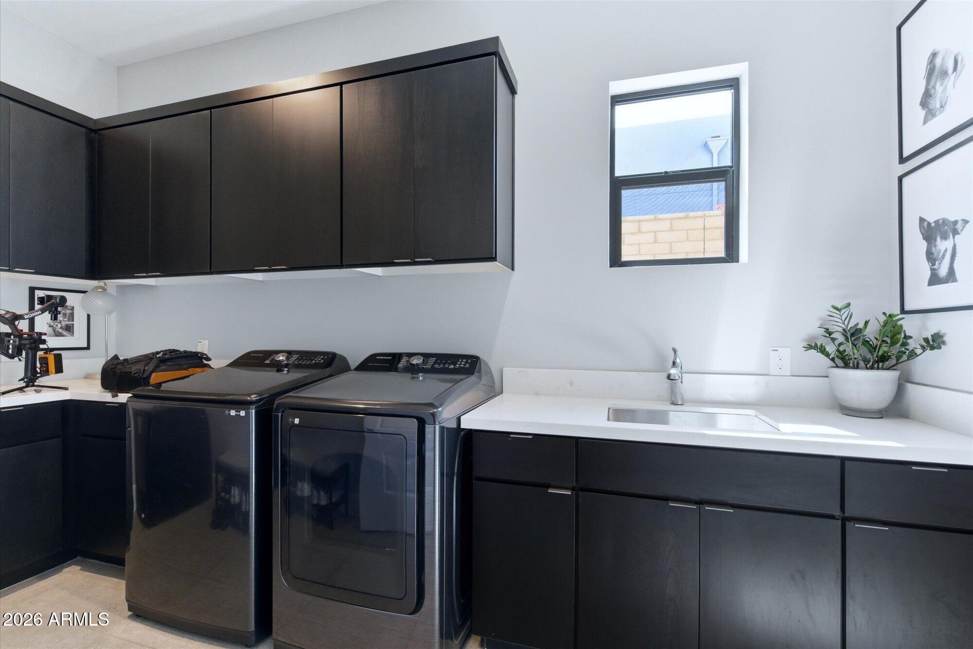 Scottsdale, Arizona, 85255, United States, 3 Bedrooms Bedrooms, ,4 BathroomsBathrooms,Residential,Active,2045530