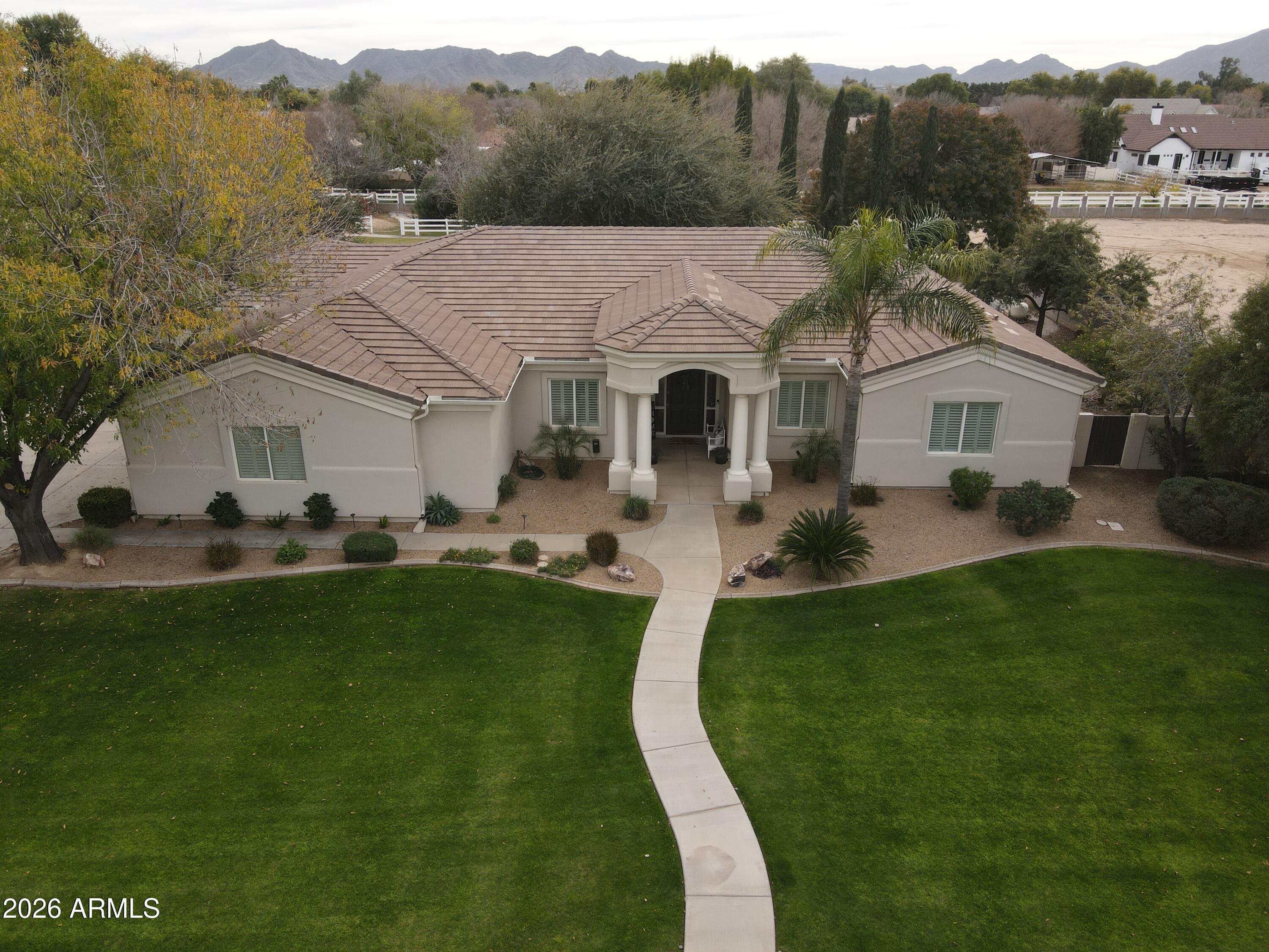 19855 E SONOQUI Boulevard