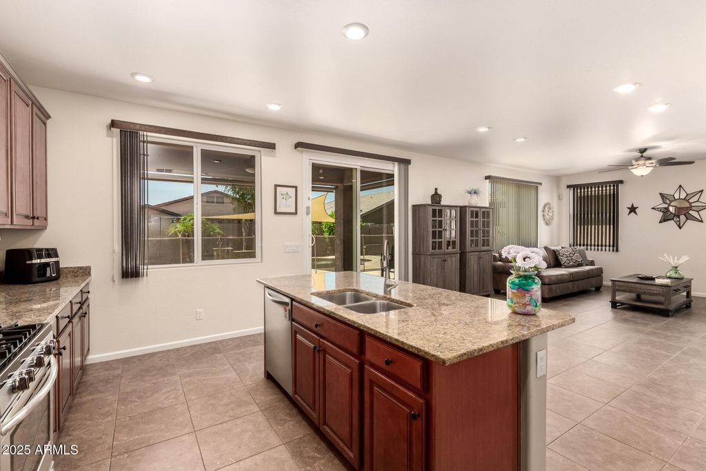 Photo of 13123 W Cottontail Lane, Peoria, AZ 85383 (MLS # 6930473)