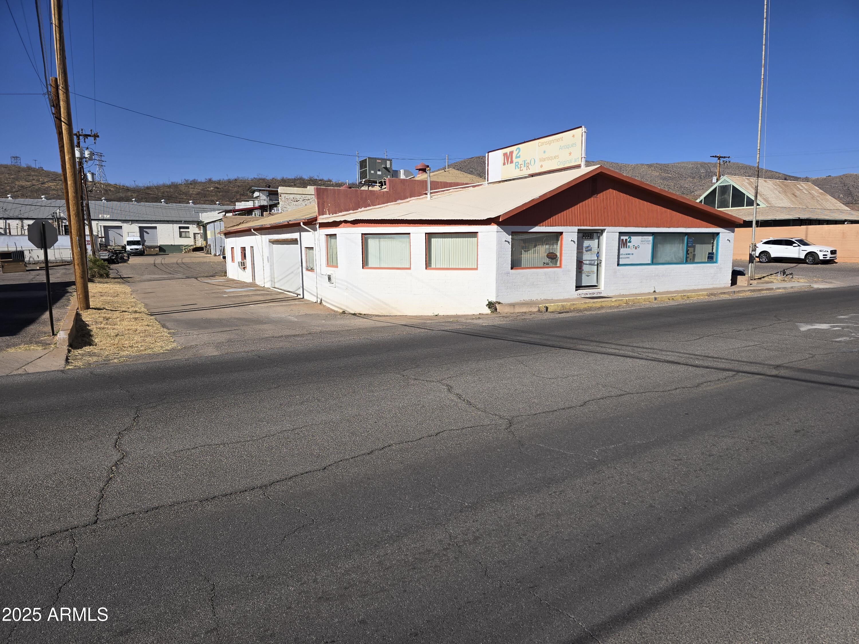 203 BISBEE Road A