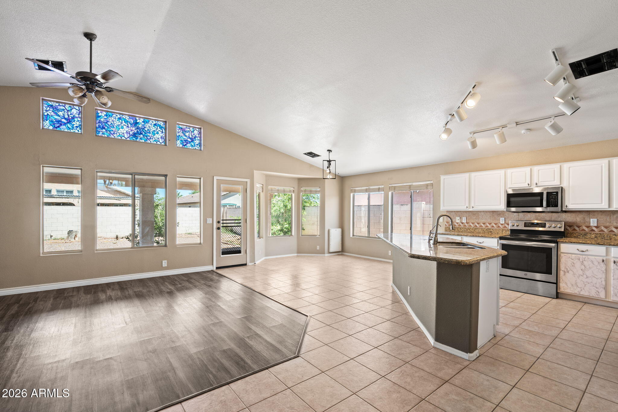 7662 E PERALTA Avenue