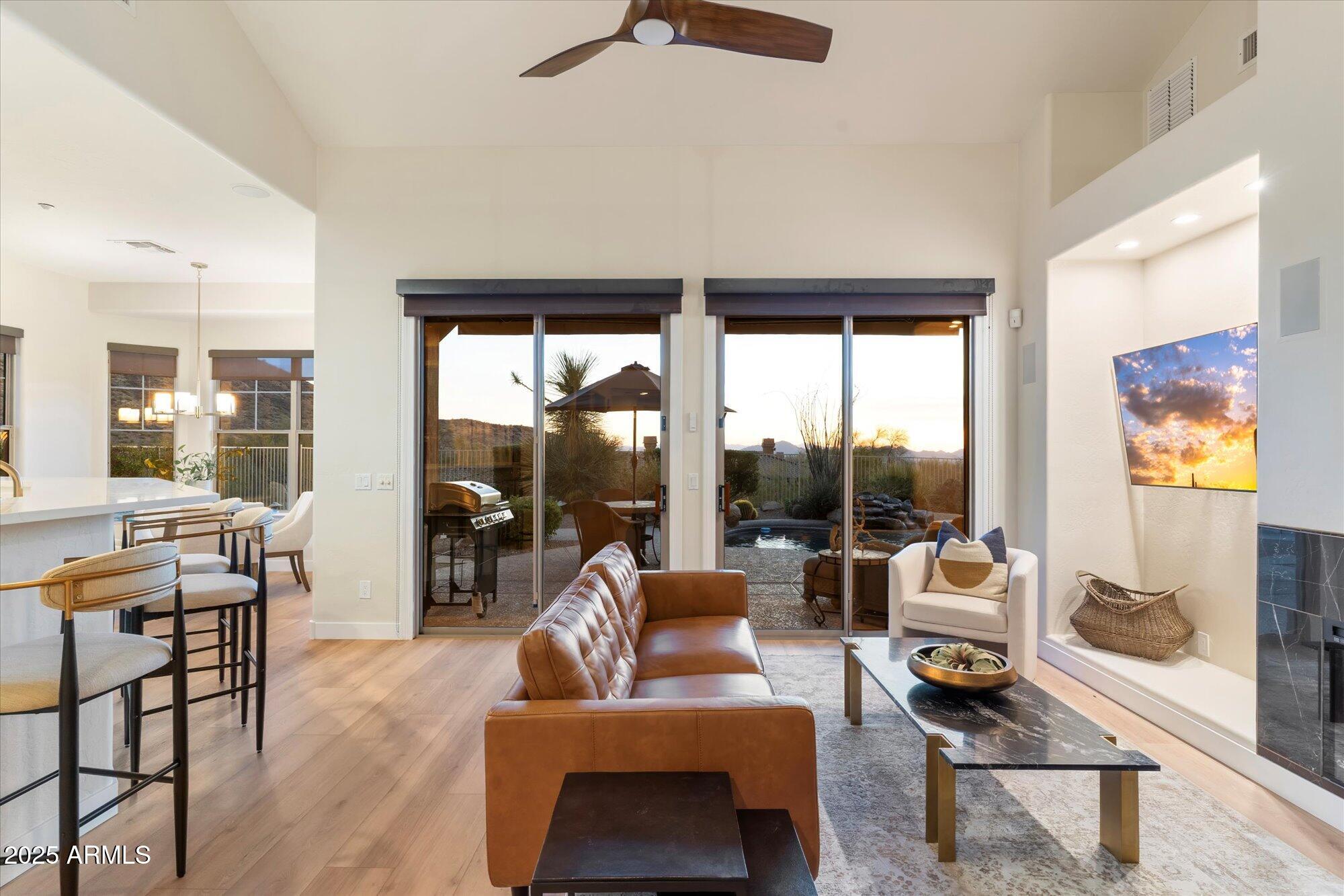 11617 E RAINTREE Drive