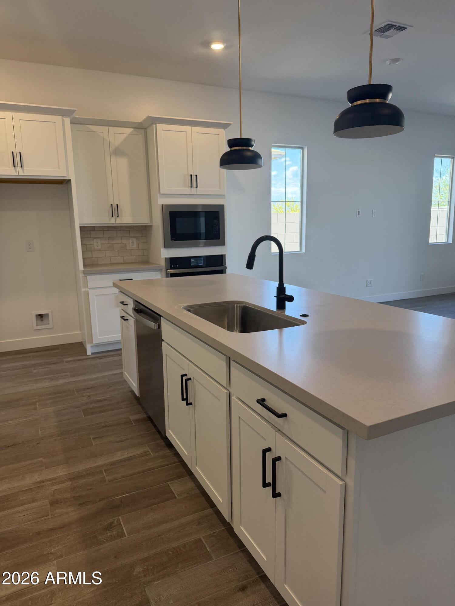 43797 N WOLLEMI Street