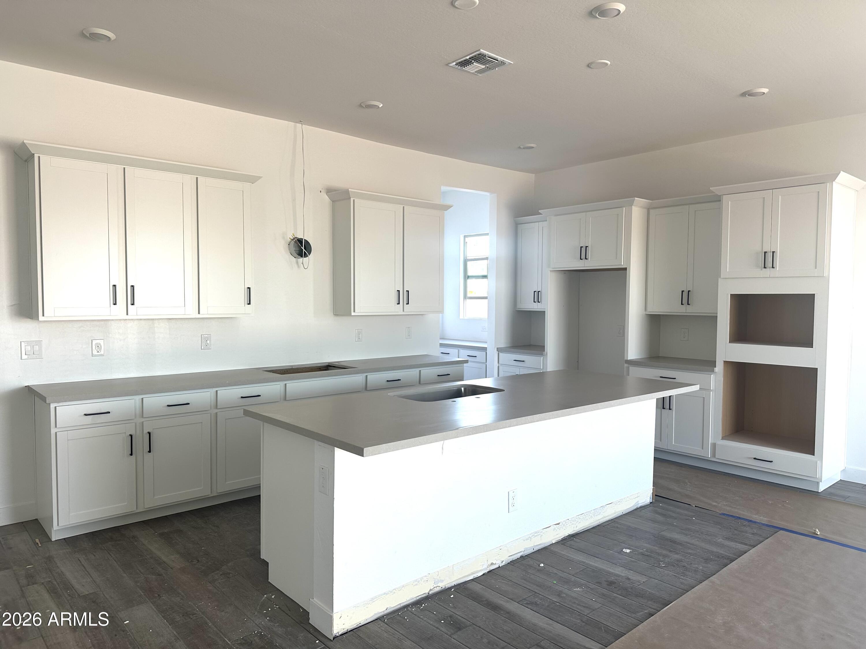 43797 N WOLLEMI Street