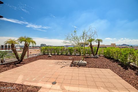 Photo of 7157 E Rancho Vista Drive #6004, Scottsdale, AZ 85251 (MLS # 6913644)