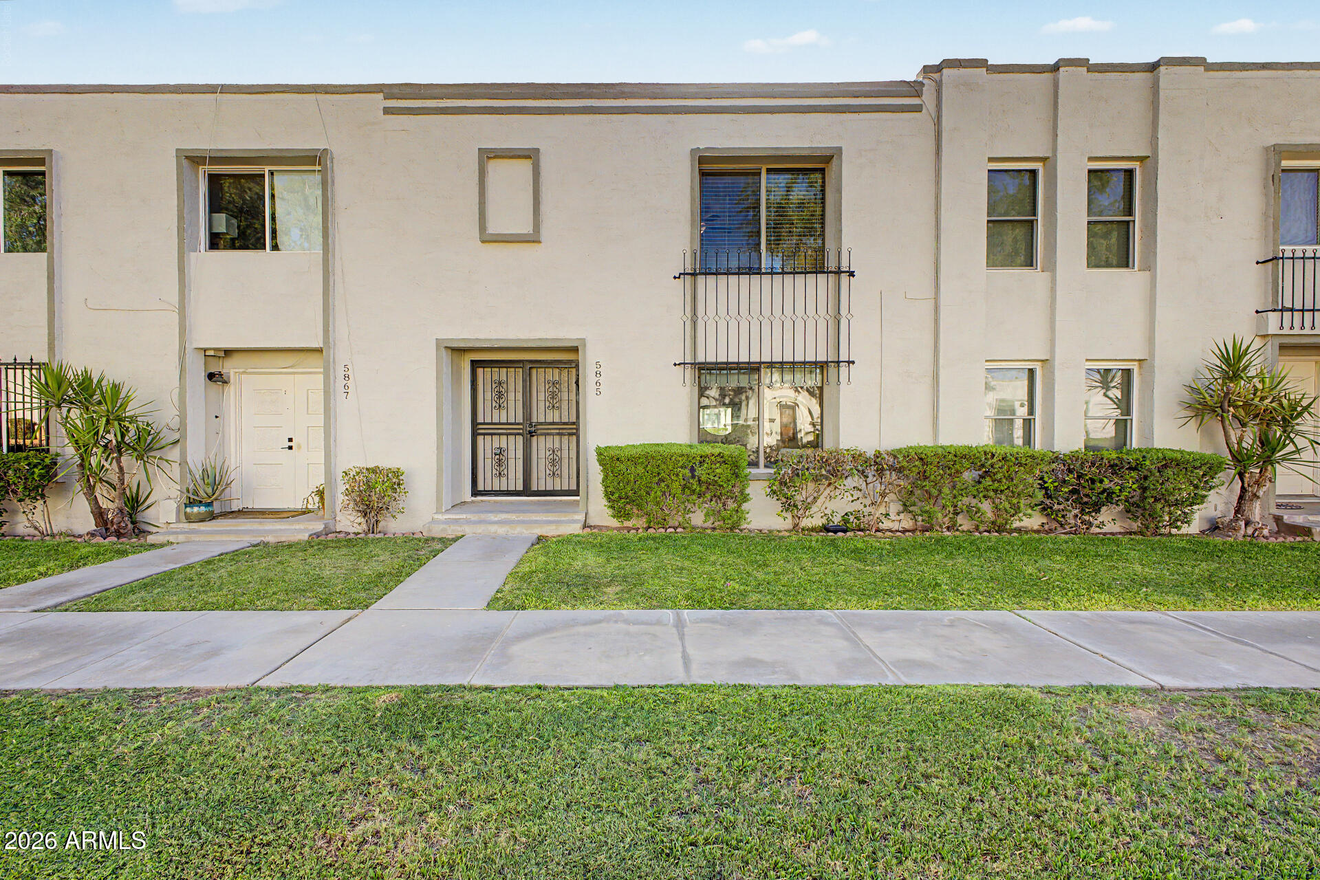 5865 E THOMAS Road