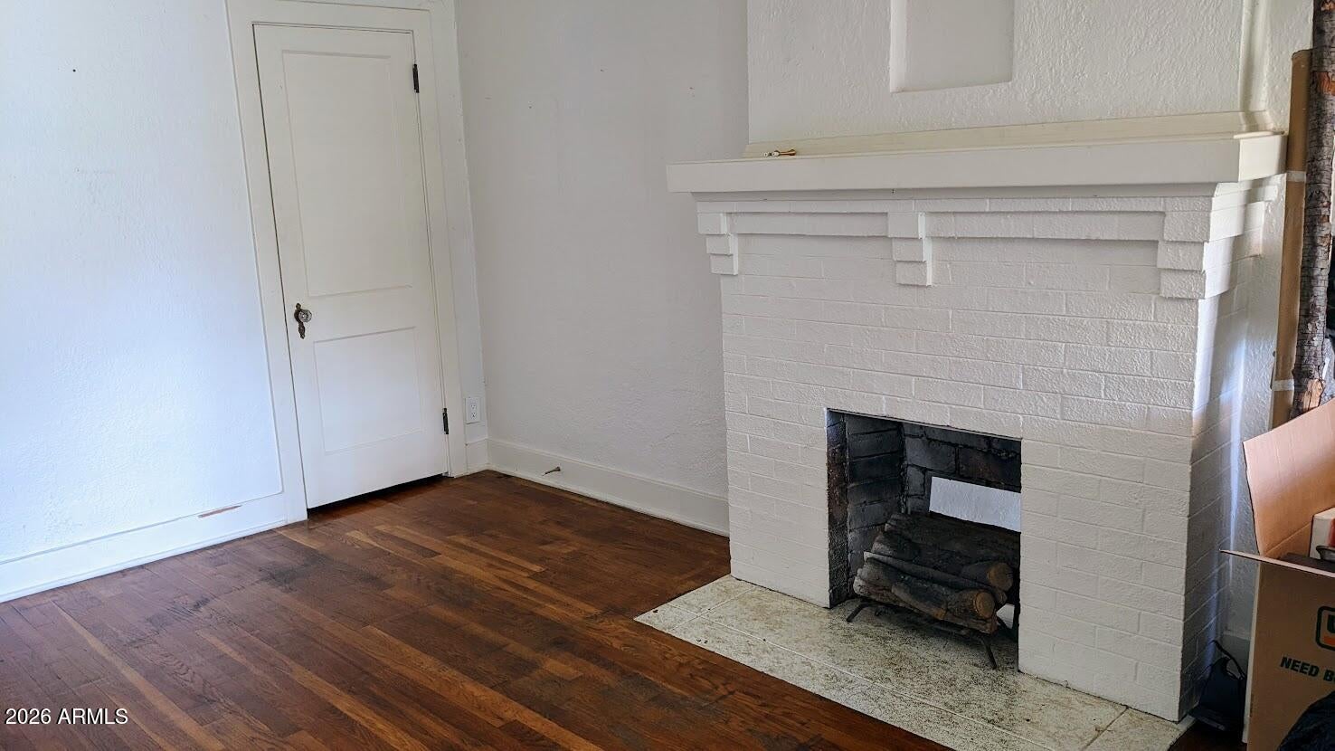 78 W VERNON Avenue